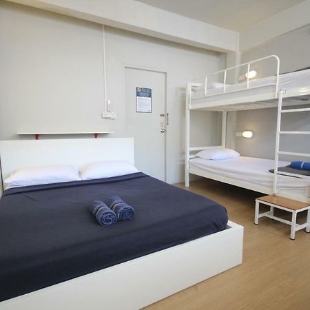 Need Sleep Hostel Bangkok Exterior photo