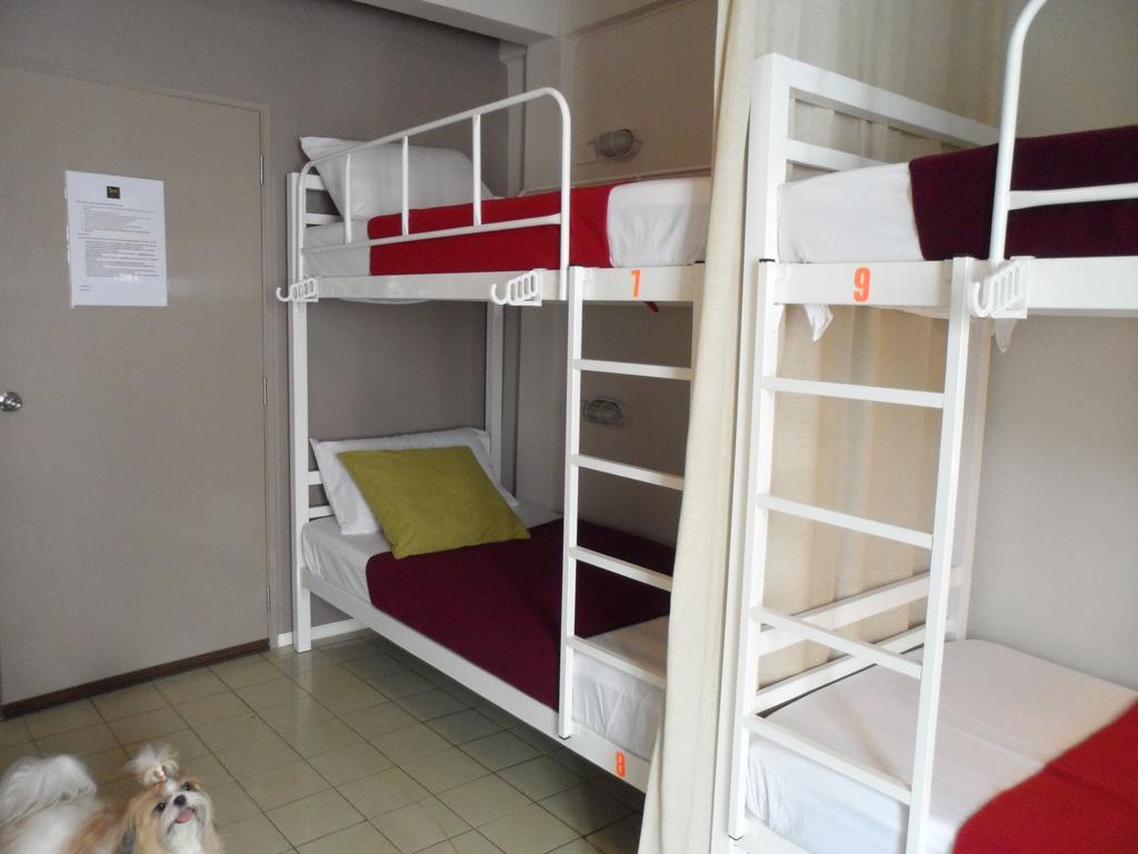 Need Sleep Hostel Bangkok Exterior photo